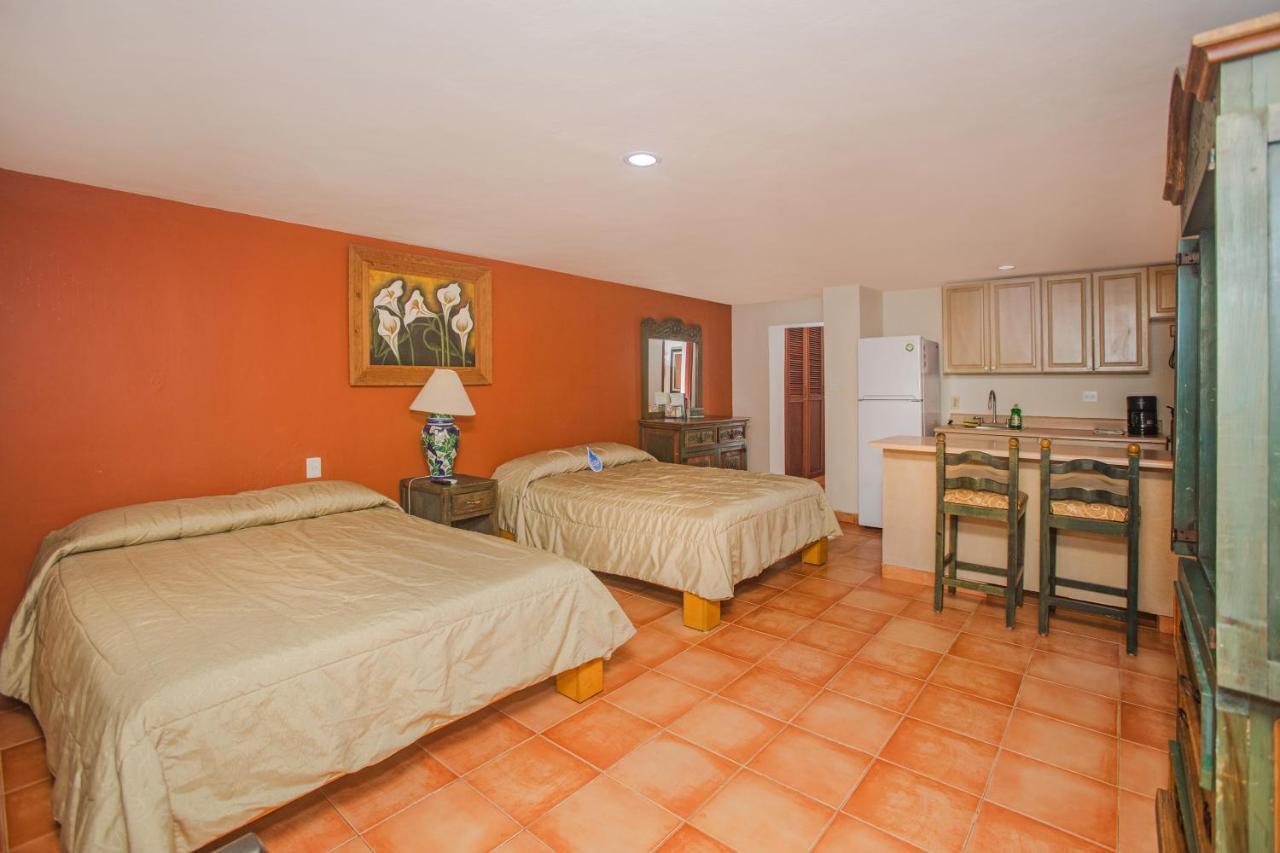 Hacienda San Miguel Hotel & Suites Косумел Екстериор снимка