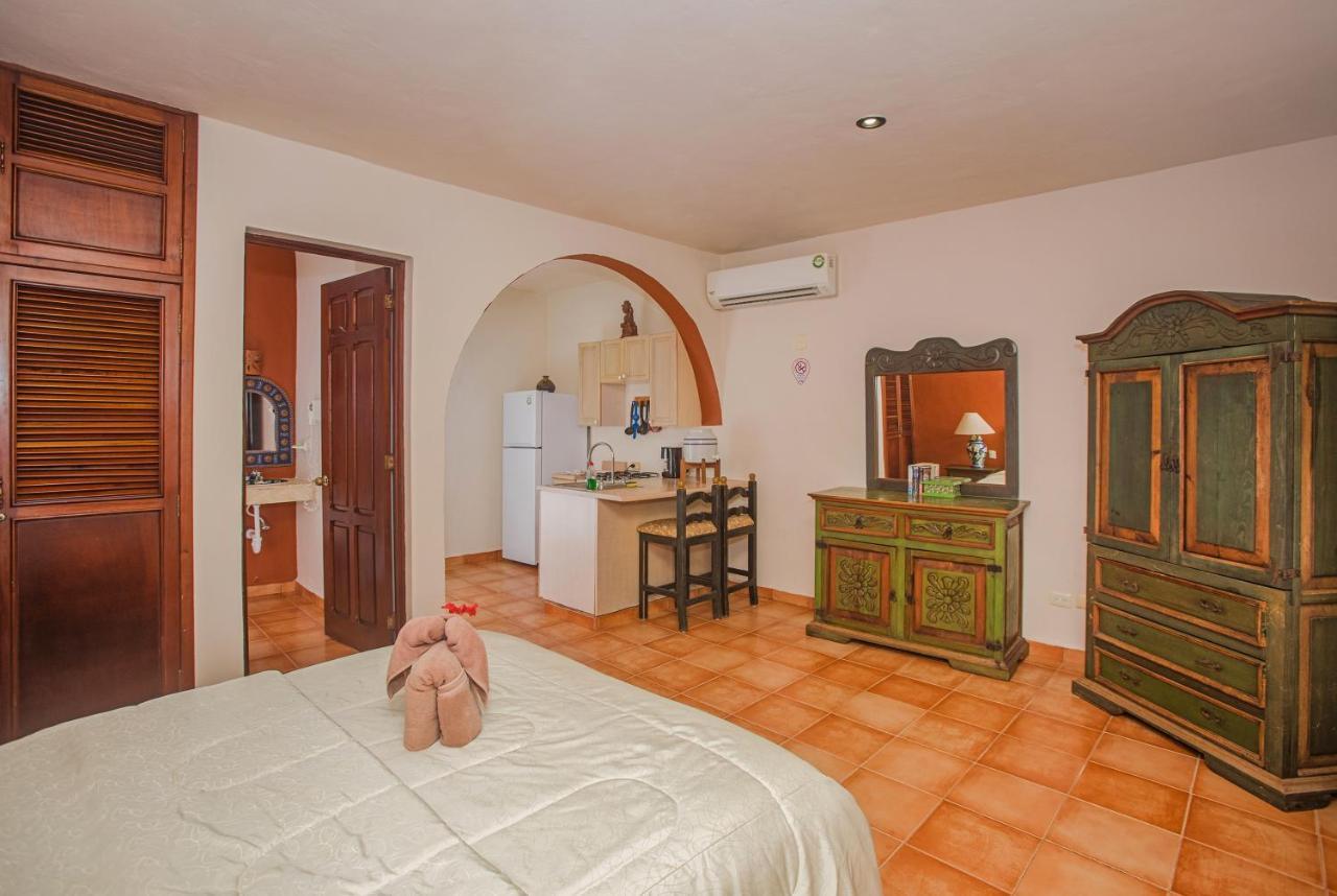 Hacienda San Miguel Hotel & Suites Косумел Екстериор снимка