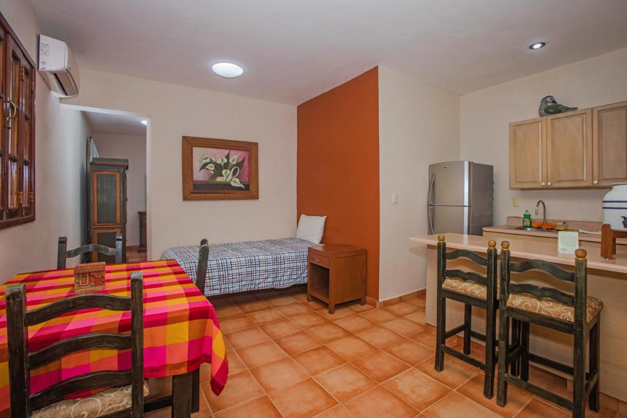 Hacienda San Miguel Hotel & Suites Косумел Екстериор снимка