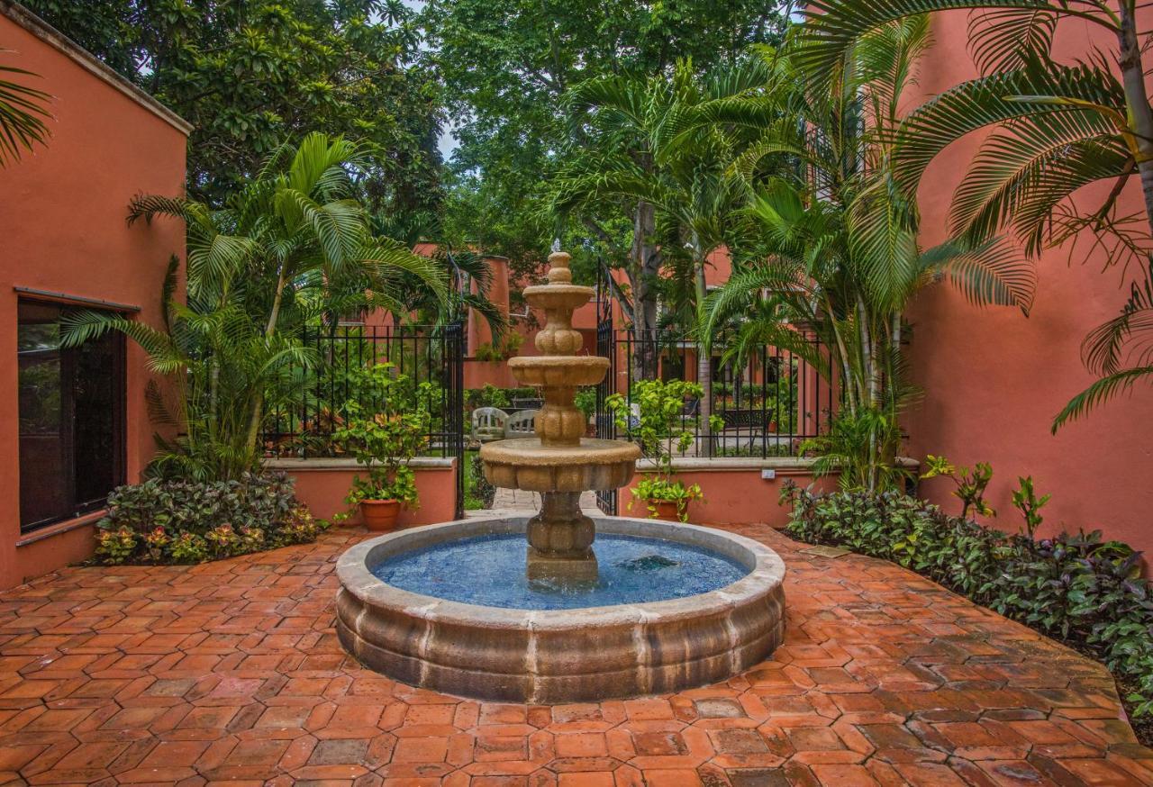 Hacienda San Miguel Hotel & Suites Косумел Екстериор снимка