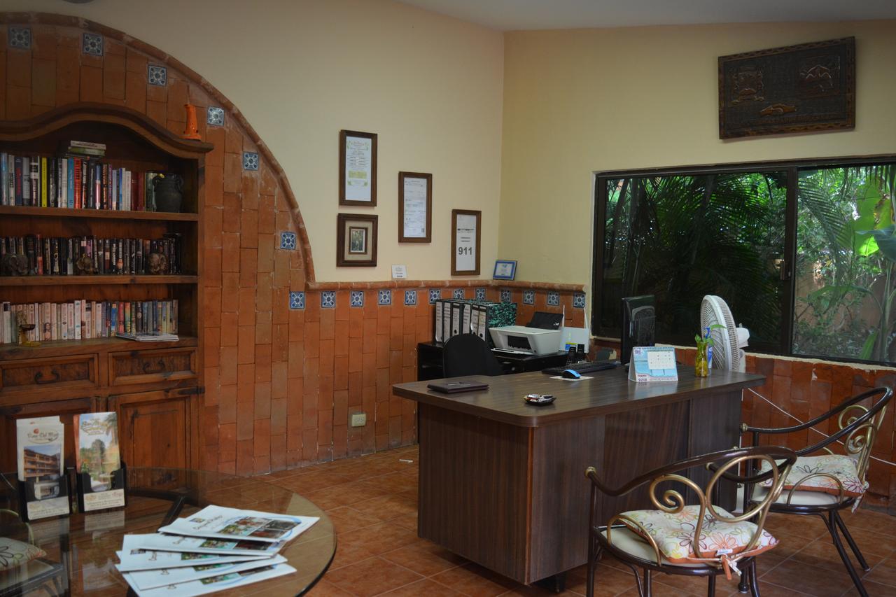 Hacienda San Miguel Hotel & Suites Косумел Екстериор снимка