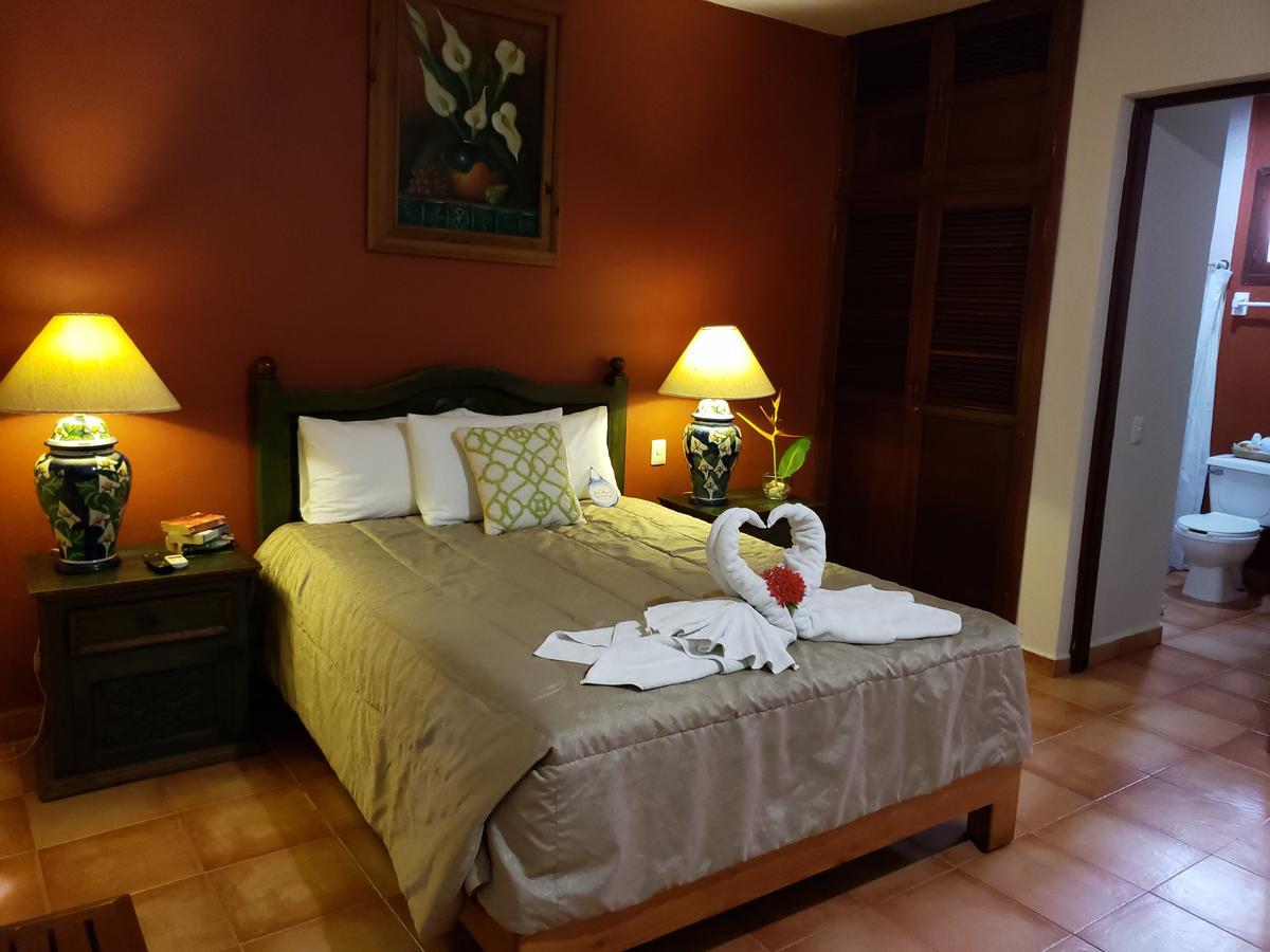 Hacienda San Miguel Hotel & Suites Косумел Екстериор снимка